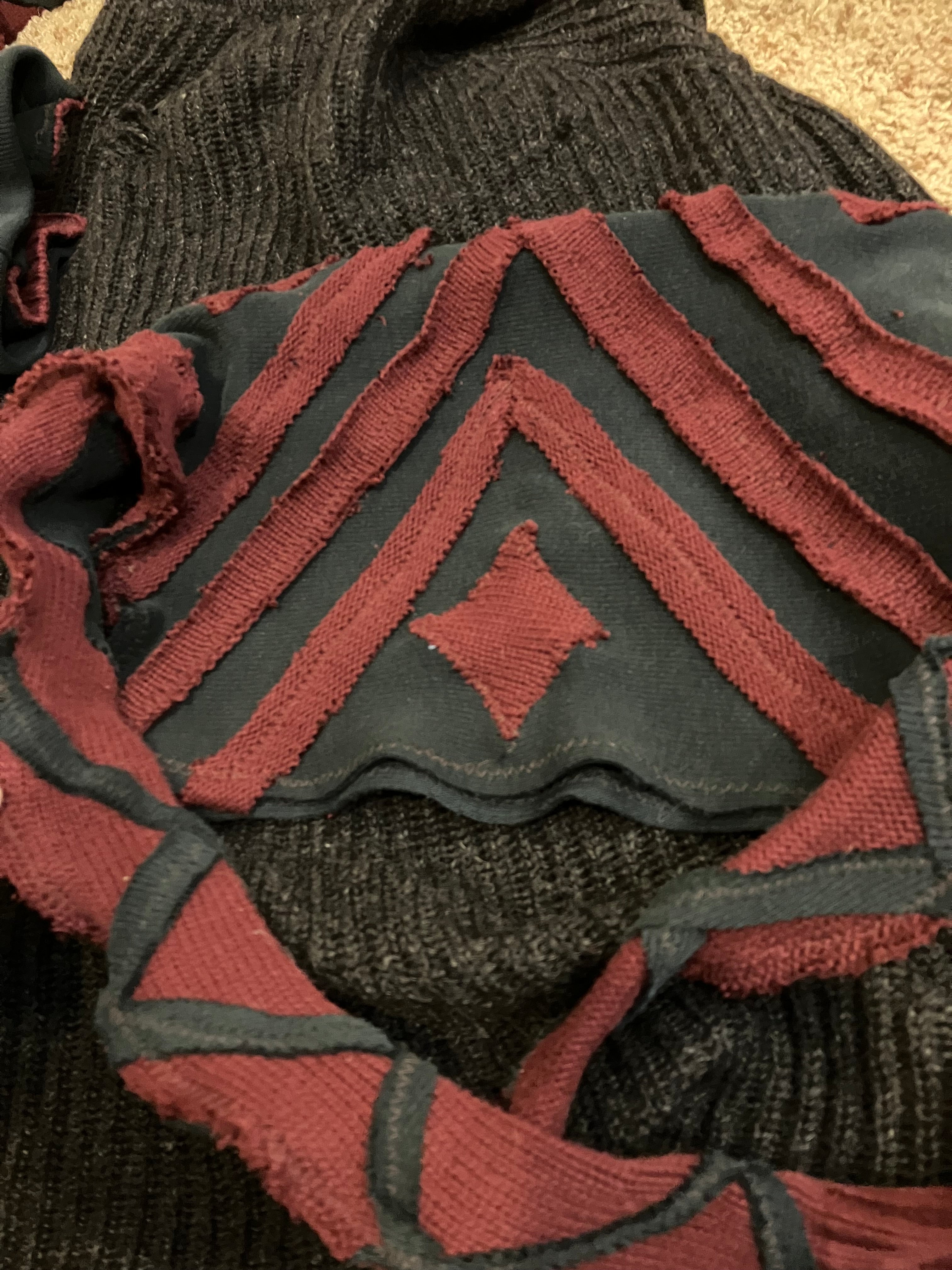 burgundy & black sweater hat