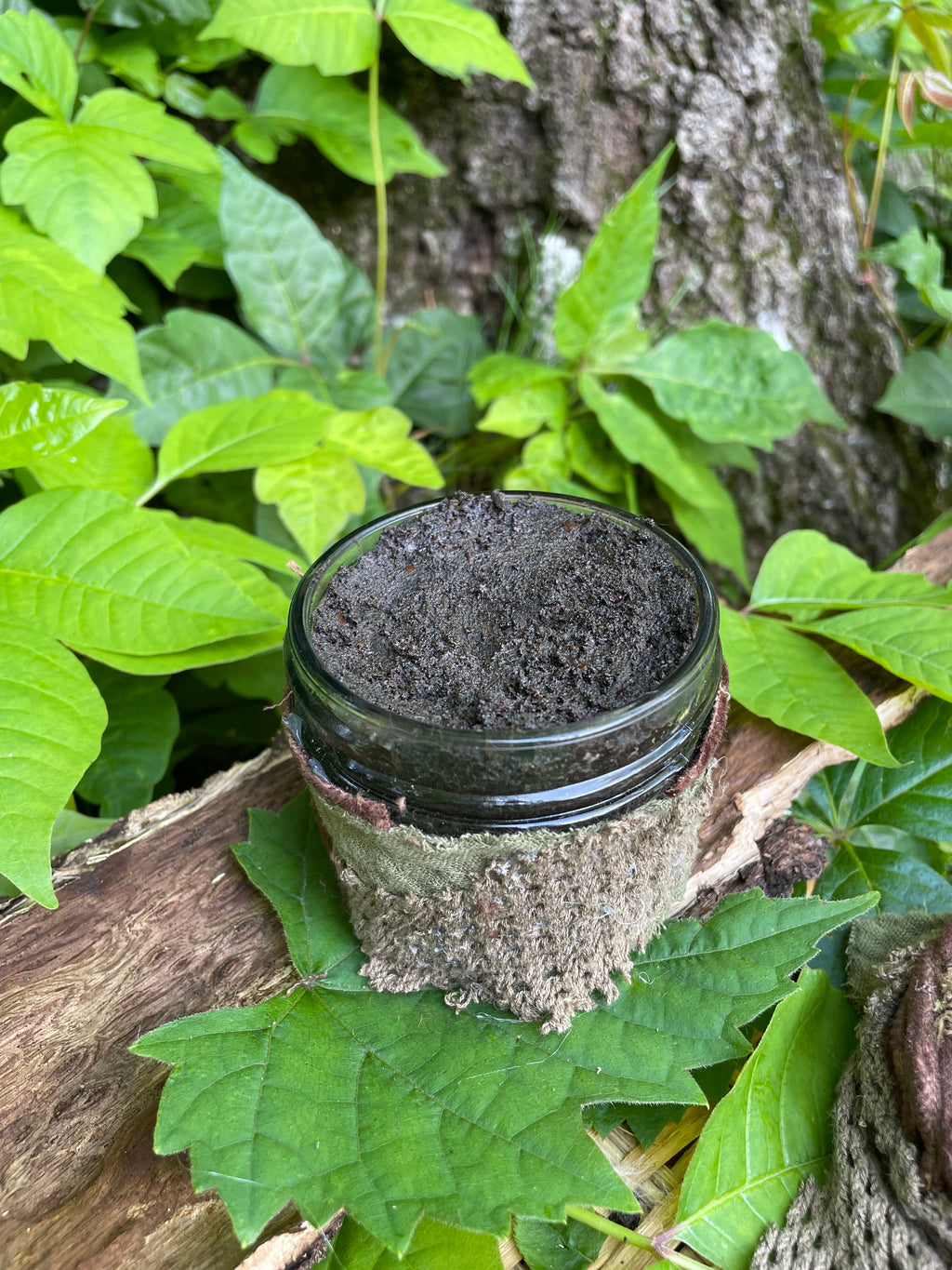 deep cleanse coffee, cinnamon & wild sage exfoliant