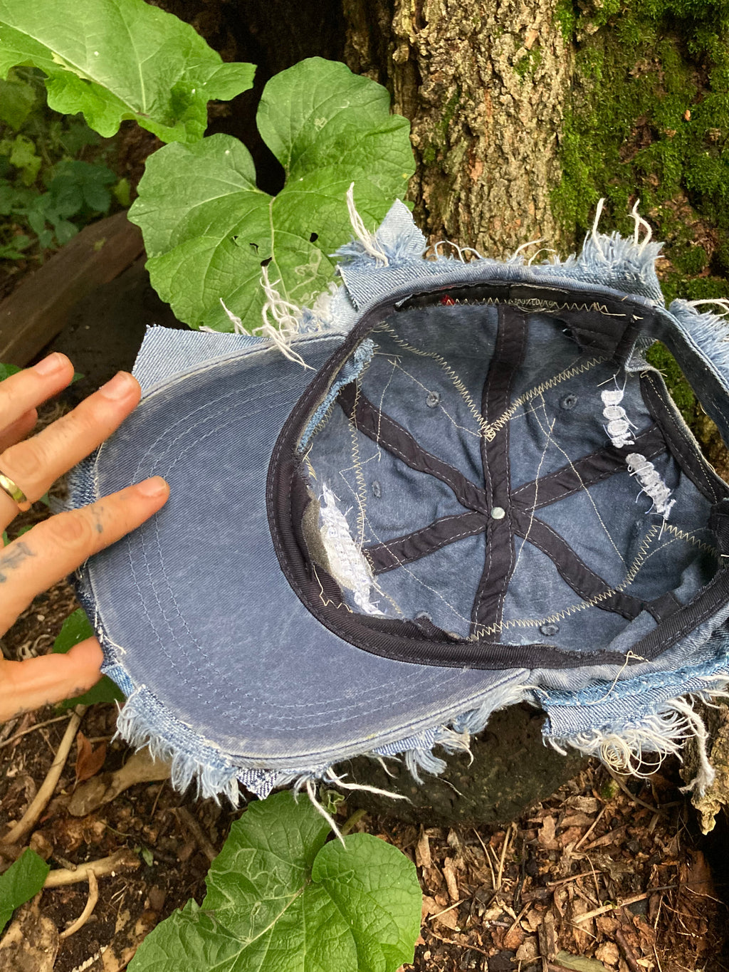 denim cap w/ embroidery