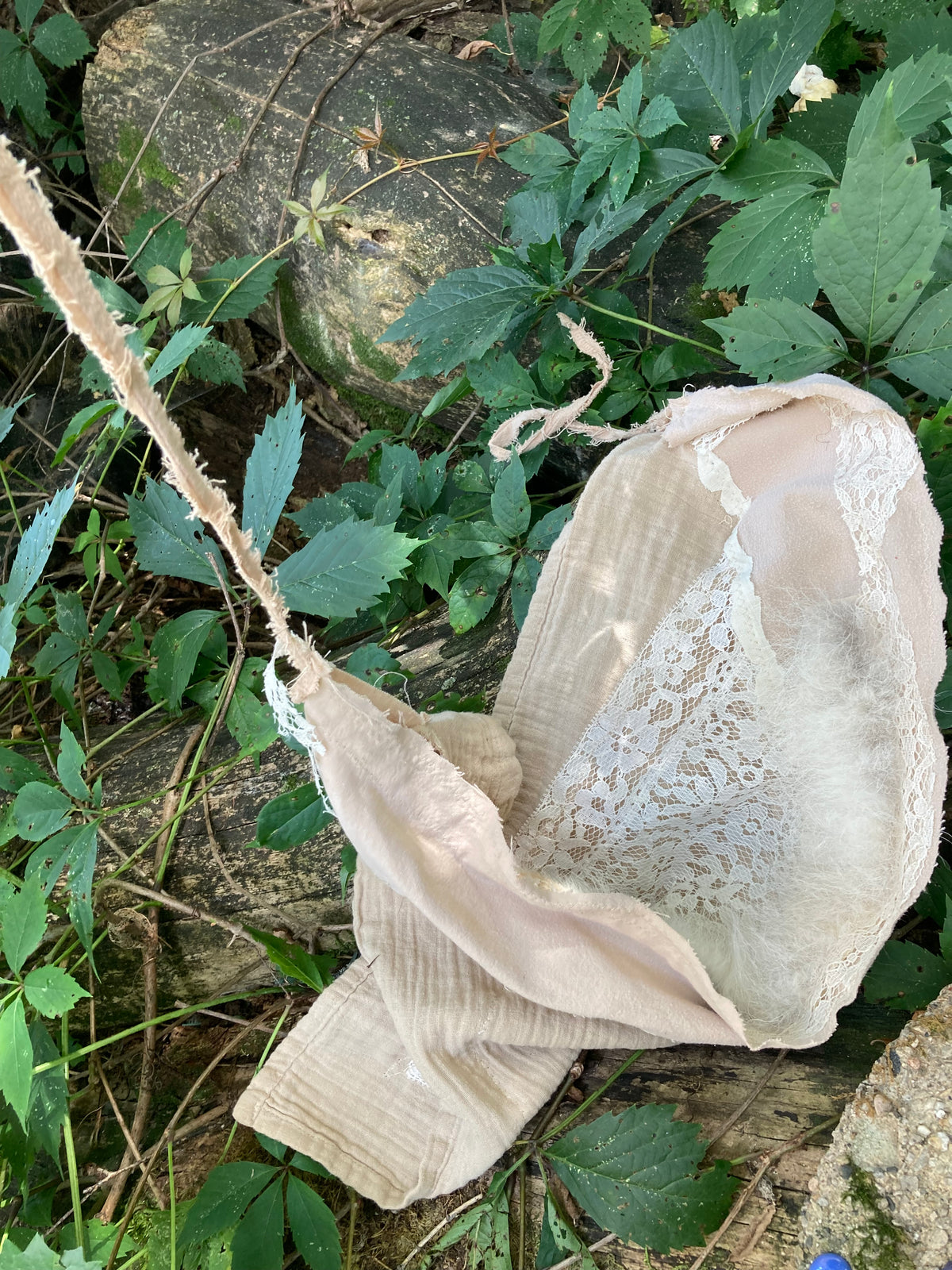coyote pelt linen lace bandana