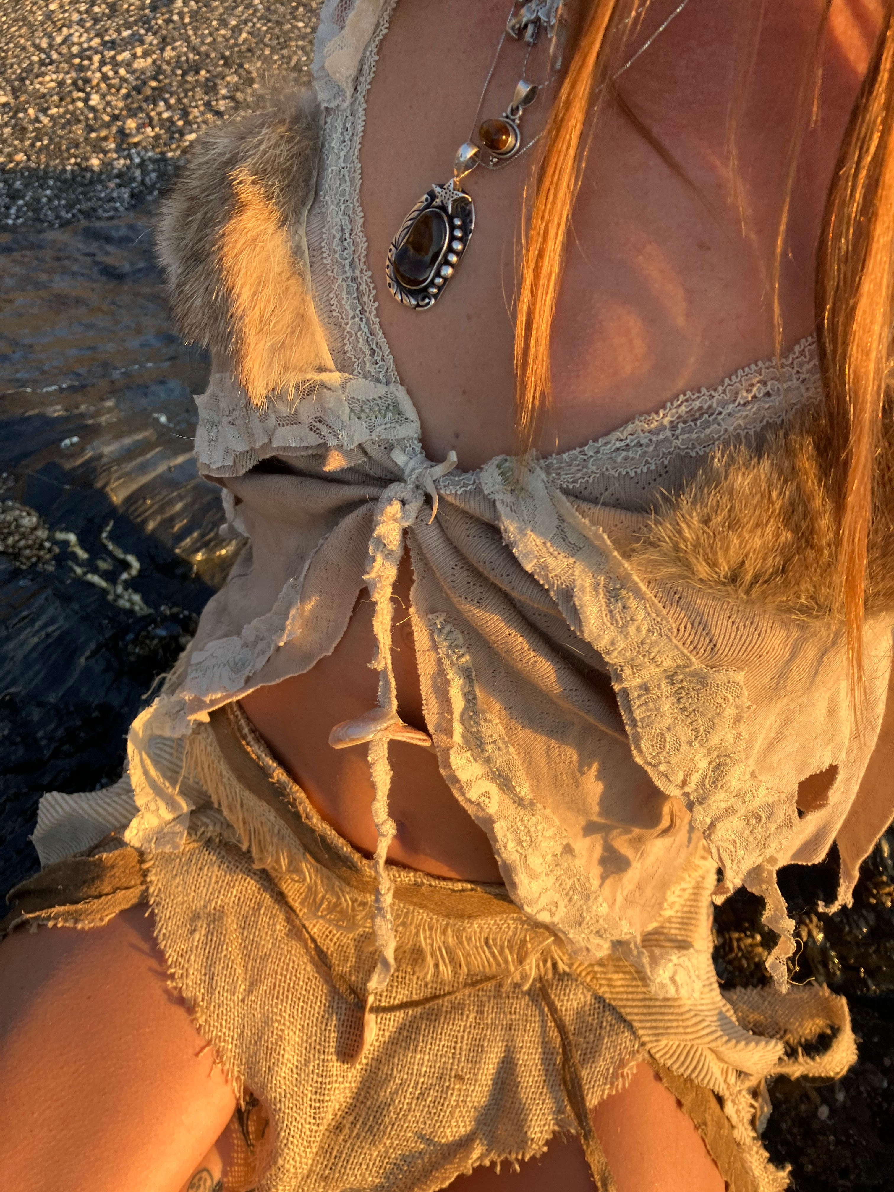 cayote fur & cotton tank
