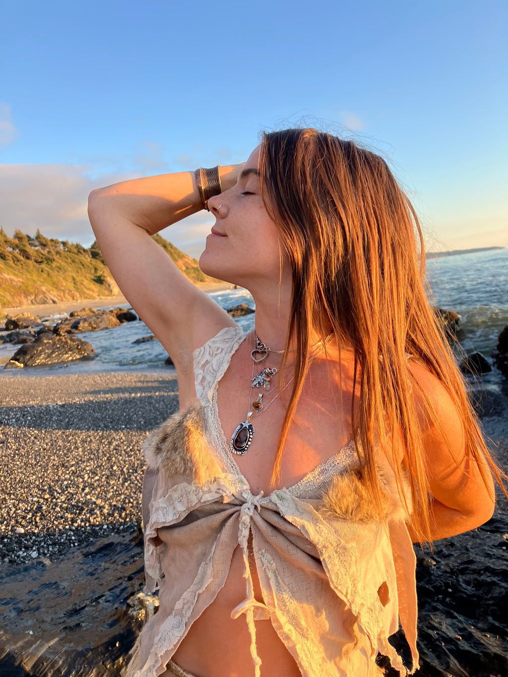 cayote fur & cotton tank
